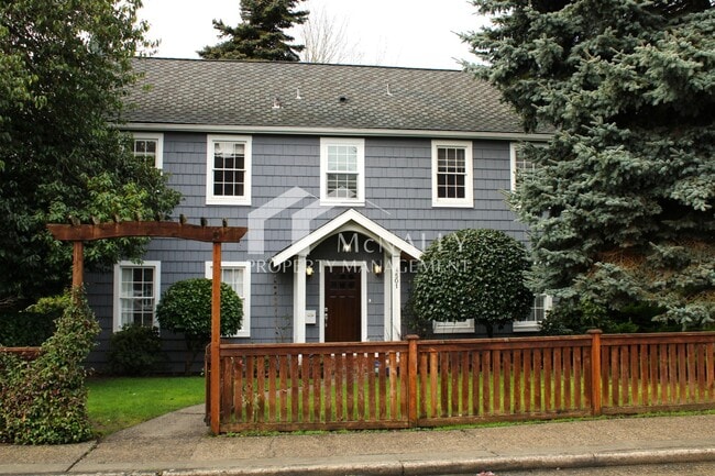 property at 501 N 10th St