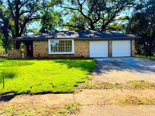 property at 514 Nantucket Cir