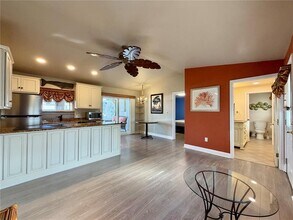 225 70th St N in St. Petersburg, FL - Building Photo - Building Photo