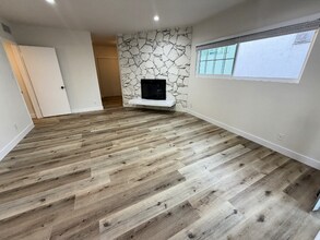 1452 Berkeley St in Santa Monica, CA - Foto de edificio - Building Photo