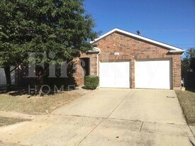 820 Big Sky Ln in Saginaw, TX - Building Photo