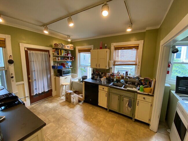 property at 12 Oswald St