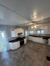 13 Clark St, Unit Lower in Canandaigua, NY - Building Photo - Building Photo