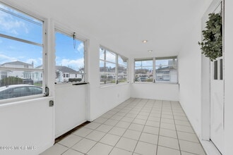 1232 Pine Tree Way in Belmar, NJ - Building Photo - Building Photo