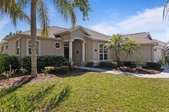 10490 Old Grove Cir in Bradenton, FL - Building Photo - Building Photo