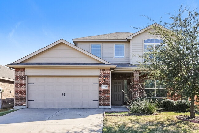 property at 1720 Kings Glen Ln