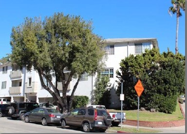 732 Levering Ave in Los Angeles, CA - Foto de edificio - Building Photo