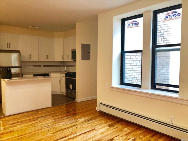 25 W Broadway-Unit -616 in Long Beach, NY - Building Photo - Building Photo