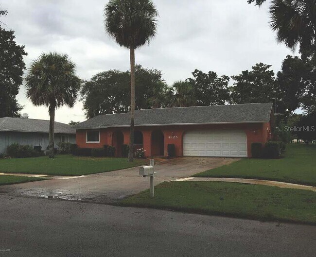 property at 4825 Squires Dr