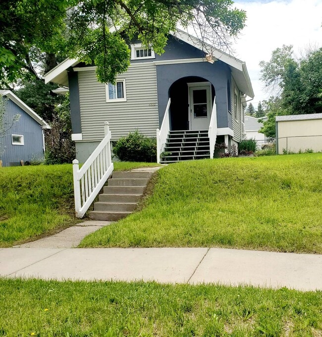 property at 3222 2nd Ave N
