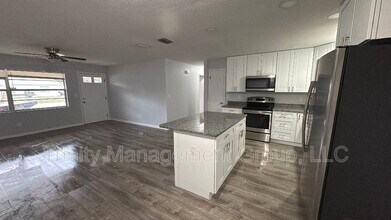 2000 NE 50th Pl in Ocala, FL - Building Photo - Building Photo