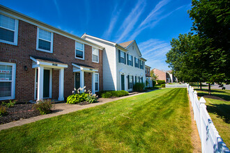 Heritage Glen in Grove City, OH - Foto de edificio - Building Photo