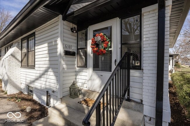 6140 Winthrop Ave in Indianapolis, IN - Foto de edificio - Building Photo