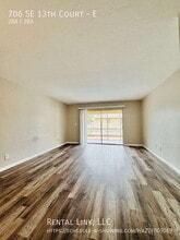 706 SE 13th Ct in Cape Coral, FL - Building Photo - Building Photo