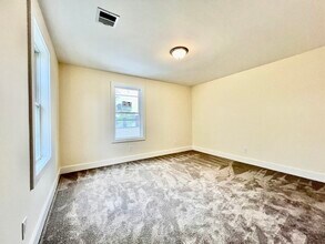 13 Dalby St in Newton, MA - Building Photo - Building Photo