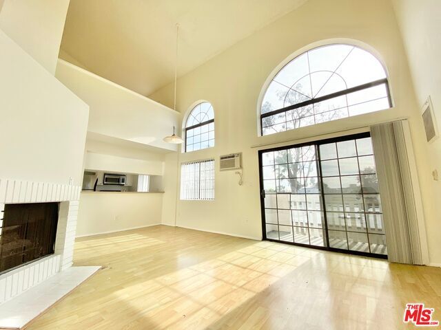 9801 Tabor St-Unit -201 in Los Angeles, CA - Building Photo