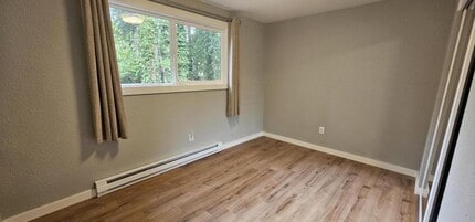 7042 20th Ave SE in Olympia, WA - Building Photo - Building Photo