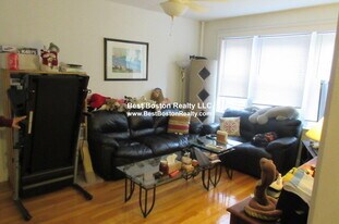 11 Gray St, Unit 1 in Cambridge, MA - Building Photo