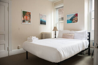 301 Newbury St in Boston, MA - Building Photo - Building Photo