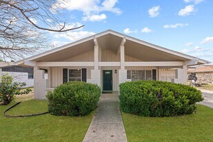 4402 Seabreeze Dr in San Antonio, TX - Building Photo