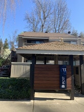 Waters Edge Apartments in Sacramento, CA - Foto de edificio - Building Photo