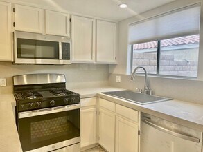 440 Tava Ln in Palm Desert, CA - Building Photo - Building Photo