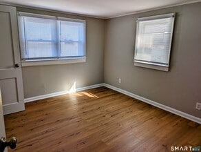 184 Buckingham Ave in Milford, CT - Building Photo - Building Photo