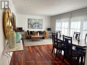 21 Rialto Dr in Toronto, ON - Building Photo - Building Photo