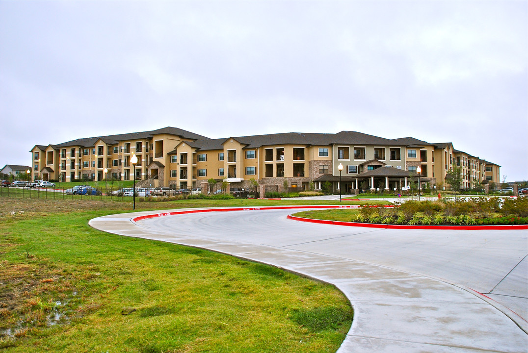 Sedona Village Senior Living in Fort Worth, TX - Building Photo