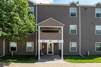 Turnbridge Condominiums in Council Bluffs, IA - Foto de edificio - Building Photo