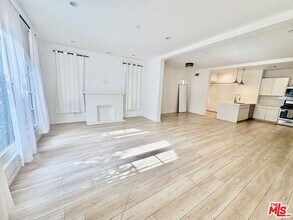 404 N Gardner St in Los Angeles, CA - Building Photo - Building Photo