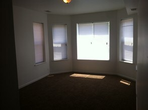 8152 S Evans in Chicago, IL - Building Photo - Interior Photo