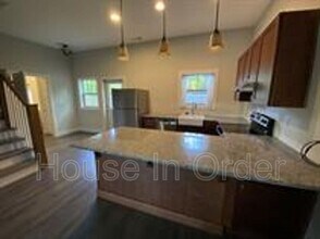 30 Manatee Ct in Asheville, NC - Building Photo - Building Photo