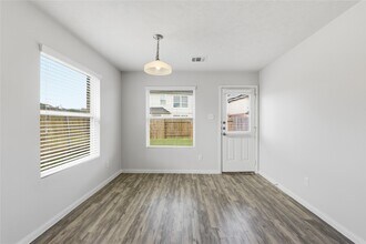 3 Santa Barbara Dr in Manvel, TX - Foto de edificio - Building Photo