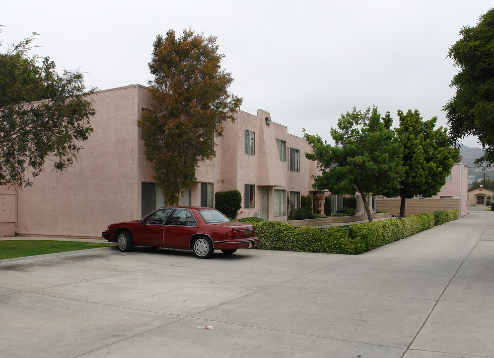 1830 E Ocean Ave in Ventura, CA - Foto de edificio