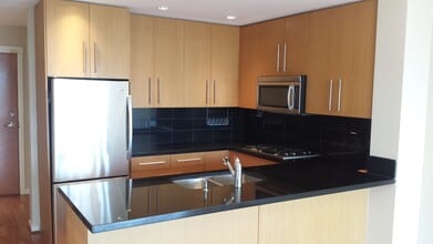 2688 West Mall in Vancouver, BC - Building Photo - Building Photo