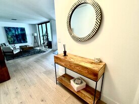 3553 Magellan Cir, Unit 318 in Miami, FL - Building Photo