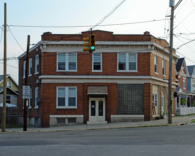 121 Adela Ave in Ludlow, KY - Building Photo - Building Photo