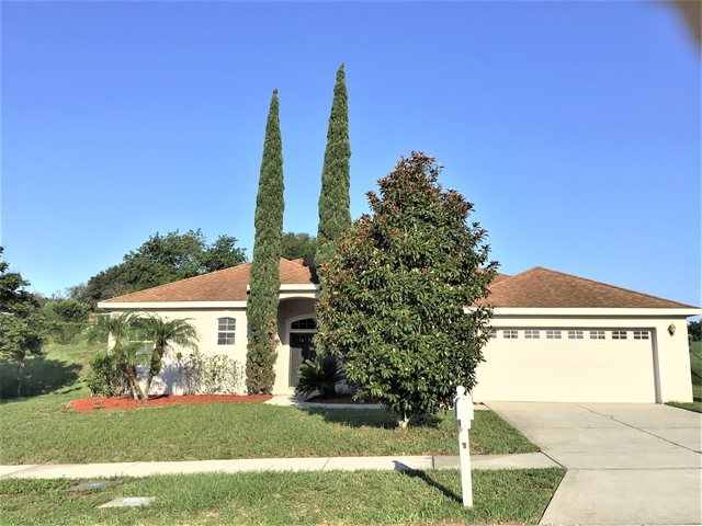 12021 Willow Grove Ln in Clermont, FL - Building Photo