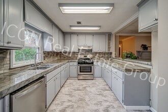 53 Black Rd NE in White, GA - Foto de edificio - Building Photo