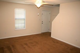 Lakeside Townhomes in Evans, GA - Foto de edificio - Building Photo