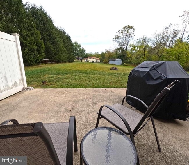 property at 2496 Jane Ln