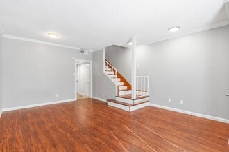 14814 Perthshire Rd in Houston, TX - Foto de edificio - Building Photo