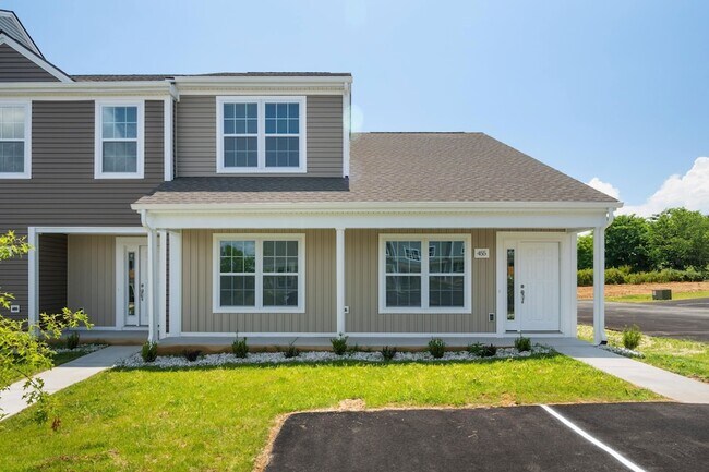 455 Skylar Dr in Christiansburg, VA - Building Photo - Building Photo