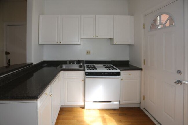 724 W Barry in Chicago, IL - Building Photo - Building Photo