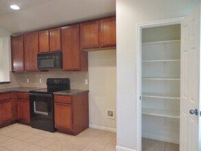 7749 Squirrel Hollow Dr in Georgetown, TX - Building Photo - Building Photo