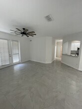 3331 Whitestone Cir in Kissimmee, FL - Building Photo - Building Photo