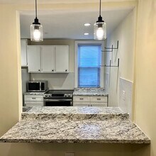 135 N Carol Blvd in Upper Darby, PA - Foto de edificio - Building Photo