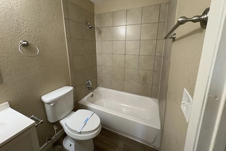 5031 Worchester St in Denver, CO - Building Photo - Building Photo