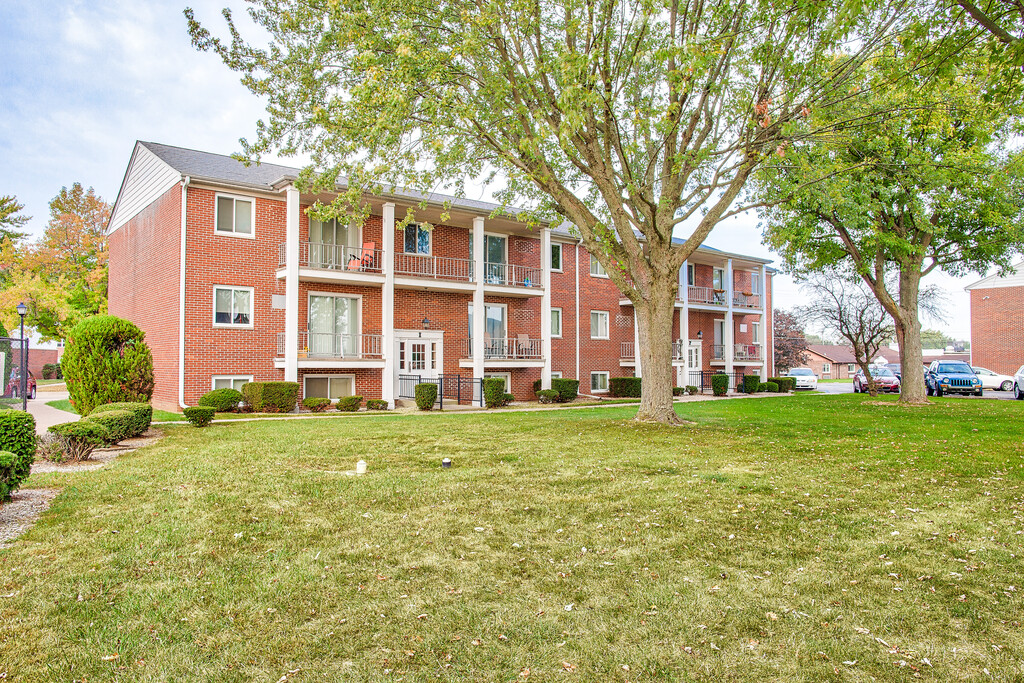 MAPLE CREST Apartments in Kokomo, IN